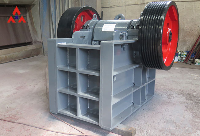 What are the requirements for the inspection time of the jaw crusher?